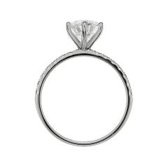 Prsten s moissanitom