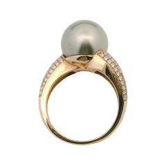 Prsten s biserom i dijamantima
